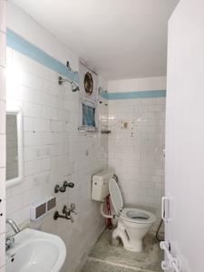 Common Bathroom Image of 1650 Sq.ft 3 BHK Apartment / Flat for sale in AAKRITI APARTMENTS, Sector 4 Dwarka New Delhi for Rs. 25900000
