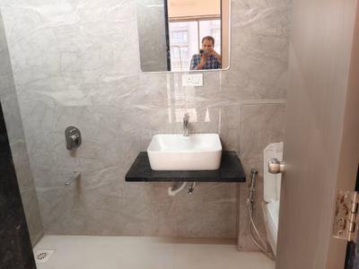 Bathroom Image of 1400 Sq.ft 2 BHK Apartment / Flat for sale in Avadh Onica, Dumas Surat for Rs. 6100000