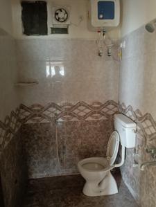 Bathroom Image of 1500 Sq.ft 3 BHK Apartment / Flat for rent in Fortune Signature, Bawadiya Kalan Bhopal for Rs. 25000