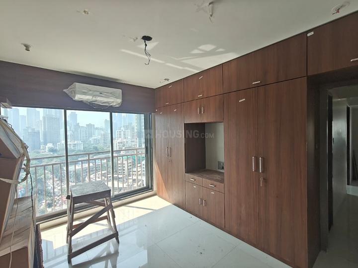 Suraj Louisandra Apartment Bedroom 1