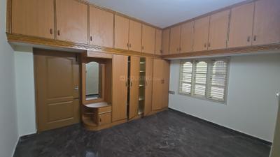 Bedroom Image of 1800 Sq.ft 2 BHK Builder Floor for rent in Koramangala Bengaluru for Rs. 45000