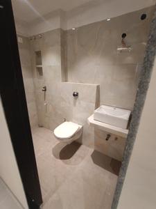 Bathroom Image of 1250 Sq.ft 3 BHK Apartment / Flat for sale in Bharat Arize, Goregaon West Mumbai for Rs. 27000000