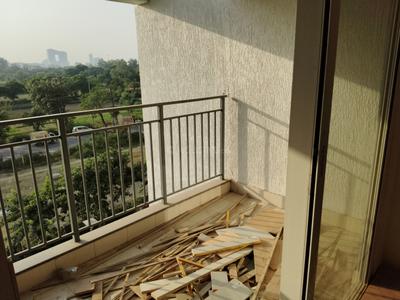 Balcony Image of 612 Sq.ft 2 BHK Apartment / Flat for rent in Godrej Woods, Sector 43 Noida for Rs. 48000