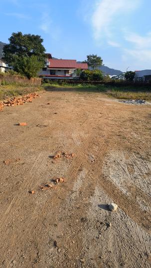 R3 Plot Main Image 1