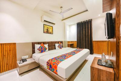 Bedroom Image of Virat Home's in Sector 46, Gurgaon