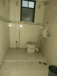 Common Bathroom Image of 1450 Sq.ft 3.5 BHK Apartment / Flat for sale in Magarpatta Grevillea, Magarpatta City Pune for Rs. 26000000