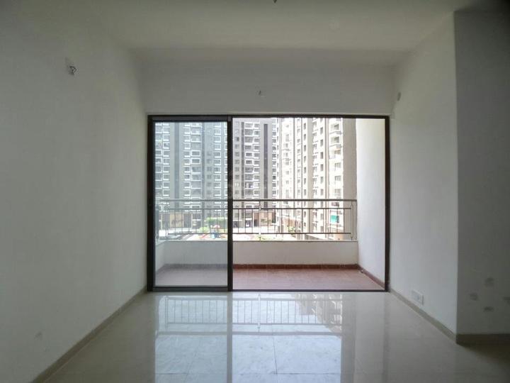 Savvy Swaraaj Sports Living Main Image 1