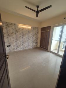 Bedroom Image of 1400 Sq.ft 3 BHK Apartment / Flat for rent in Sethi Max Royal, Sector 76 Noida for Rs. 33000
