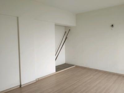 Bedroom Image of 1687 Sq.ft 3 BHK Apartment / Flat for sale in DLF Capital Greens, Karampura New Delhi for Rs. 31000000