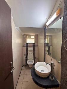 Bathroom Image of 3600 Sq.ft 3 BHK Villa for rent in Mahindra World City Chennai for Rs. 65000