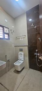Bathroom Image of 2000 Sq.ft 3 BHK Apartment / Flat for rent in Mogappair East Chennai for Rs. 40000