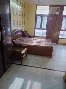 Bedroom Image of 900 Sq.ft 2 BHK Builder Floor for rent in Jangpura New Delhi for Rs. 48000