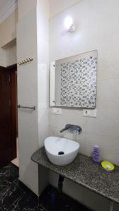 Bathroom Image of 5500 Sq.ft 6 BHK Villa for sale in BHEL Township, Sector 17 Noida for Rs. 149500000