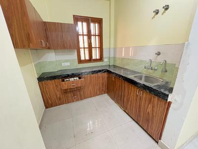 Kitchen Image of 1750 Sq.ft 3 BHK Builder Floor for rent in Gomti Nagar Lucknow for Rs. 20000