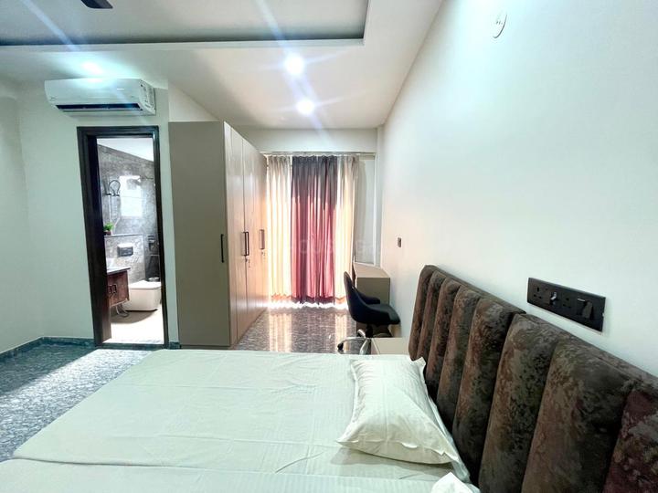 Bedroom Image of White House PG in DLF Phase 2, Gurgaon