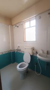 Bathroom Image of 1820 Sq.ft 3 BHK Apartment / Flat for sale in Salisbury Park Pune for Rs. 32000000
