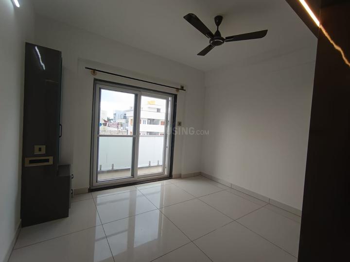 Ferns Lake Shore Homes Bedroom 1