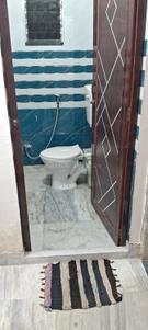Bathroom Image of Kakali in Tiljala, Kolkata