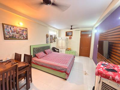 Bedroom Image of 900 Sq.ft 3 BHK Apartment / Flat for sale in Rajpur Khurd Extension New Delhi for Rs. 4200000