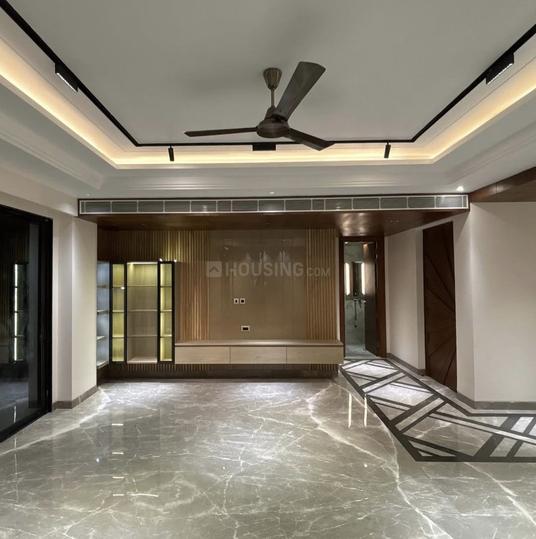 DLF Phase 4 Main Image 1