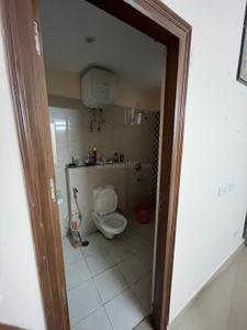 Bathroom Image of 2250 Sq.ft 4 BHK Apartment / Flat for rent in GTM The Capital Phase 1, Sahastradhara Road Dehradun for Rs. 60000