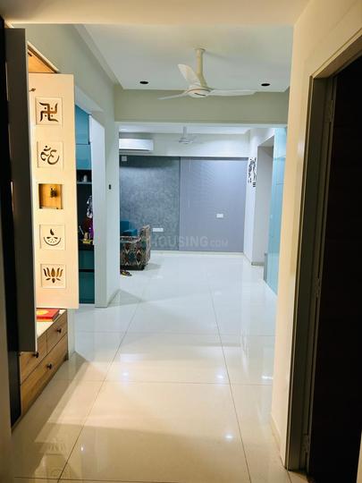 Saanvi Nirman Spectra Main Image 1