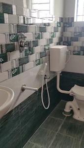 Bathroom Image of 600 Sq.ft 1 BHK Independent House for rent in Electronic City Bengaluru for Rs. 15000