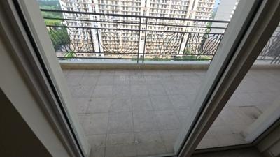 Balcony Image of 2350 Sq.ft 4 BHK Apartment / Flat for sale in DLF Express Greens, Manesar Gurgaon for Rs. 17500000