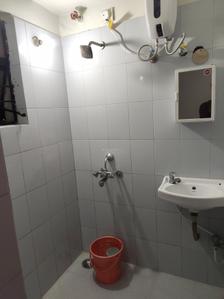Bathroom Image of 669 Sq.ft 1.5 BHK Apartment / Flat for rent in Hiland Willows, New Town Kolkata for Rs. 25000