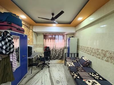 Hall Image of 1700 Sq.ft 3 BHK Apartment / Flat for sale in Thane West Thane for Rs. 10000000