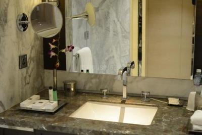 Bathroom Image of 7200 Sq.ft 8 BHK Apartment / Flat for sale in Bay View, Andheri West Mumbai for Rs. 300000000