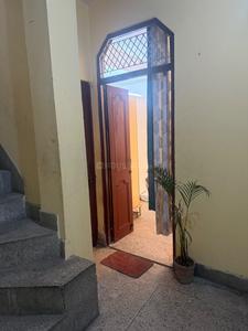 Hall Image of Yellow living in Preet Vihar, New Delhi