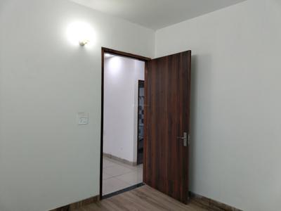 Bedroom Image of 632 Sq.ft 1 BHK Builder Floor for sale in Uniwest Arcade Homes, Sector 102 Noida for Rs. 4000000