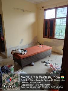 Bedroom Image of 1600 Sq.ft 2.5 BHK Builder Floor for rent in Sector 49 Noida for Rs. 31000