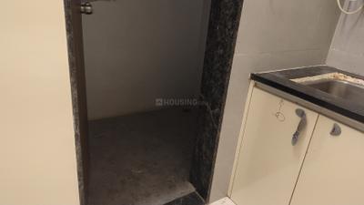 Kitchen Image of 990 Sq.ft 2 BHK Apartment / Flat for rent in Choice Goodwill Breeza, Dhanori Pune for Rs. 25000