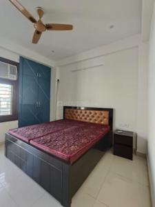 Bedroom Image of 1000 Sq.ft 2 BHK Builder Floor for rent in Sector 27 Gurgaon for Rs. 45000