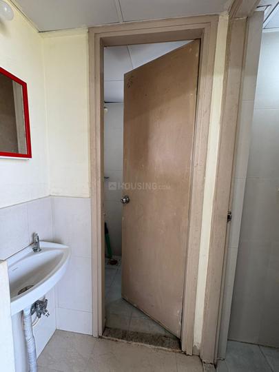 Lodha Palava Orchid Bathroom 1