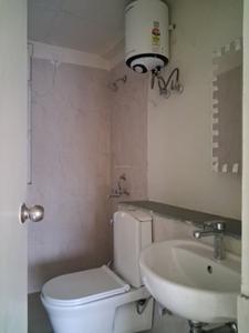 Common Bathroom Image of 2000 Sq.ft 4 BHK Apartment / Flat for sale in Jaypee Kosmos, Sector 134 Noida for Rs. 21500000
