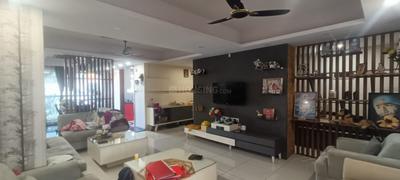 5 BHK Flat