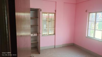 Bedroom Image of 900 Sq.ft 2 BHK Apartment / Flat for rent in Nagerbazar Kolkata for Rs. 9500