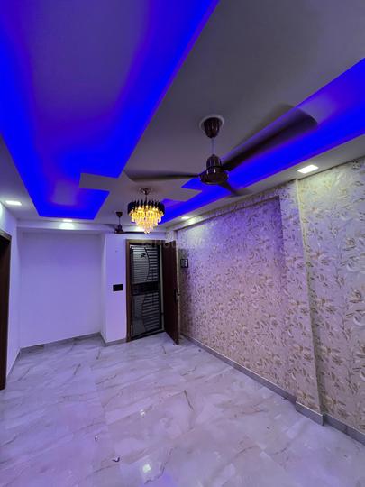 Aster Square Main Image 1