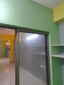 Bedroom Image of 1750 Sq.ft 3 BHK Apartment / Flat for sale in Tangra Kolkata for Rs. 18000000