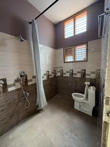 Bathroom Image of 3200 Sq.ft 4 BHK Independent House for rent in Vijay Nagar Mysore for Rs. 45000