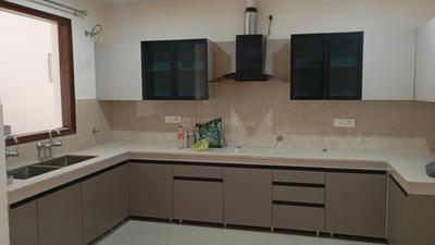 Kitchen Image of 4500 Sq.ft 8 BHK Independent House for sale in Sector 70 Mohali for Rs. 130000000
