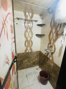 Bathroom Image of 260 Sq.ft 1 RK Apartment / Flat for rent in Worli Mumbai for Rs. 38000