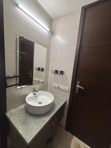 Bathroom Image of 1800 Sq.ft 3 BHK Builder Floor for rent in Jangpura New Delhi for Rs. 150000