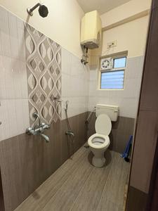 Bathroom Image of 960 Sq.ft 2 BHK Apartment / Flat for sale in Iyyappanthangal Chennai for Rs. 9000000