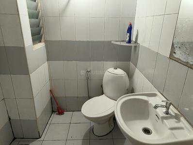 Image of 1000 Sq.ft 3 BHK Apartment / Flat for sale in Pukkattupady, Kochi for Rs. 3800000