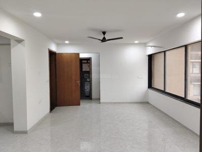Hall Image of 1350 Sq.ft 4 BHK Apartment / Flat for rent in Chanakyapuri Ahmedabad for Rs. 43500