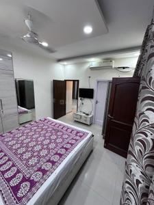 Bedroom Image of 1200 Sq.ft 3 BHK Apartment / Flat for sale in Deshbandhu Apartments, Kalkaji New Delhi for Rs. 29000000